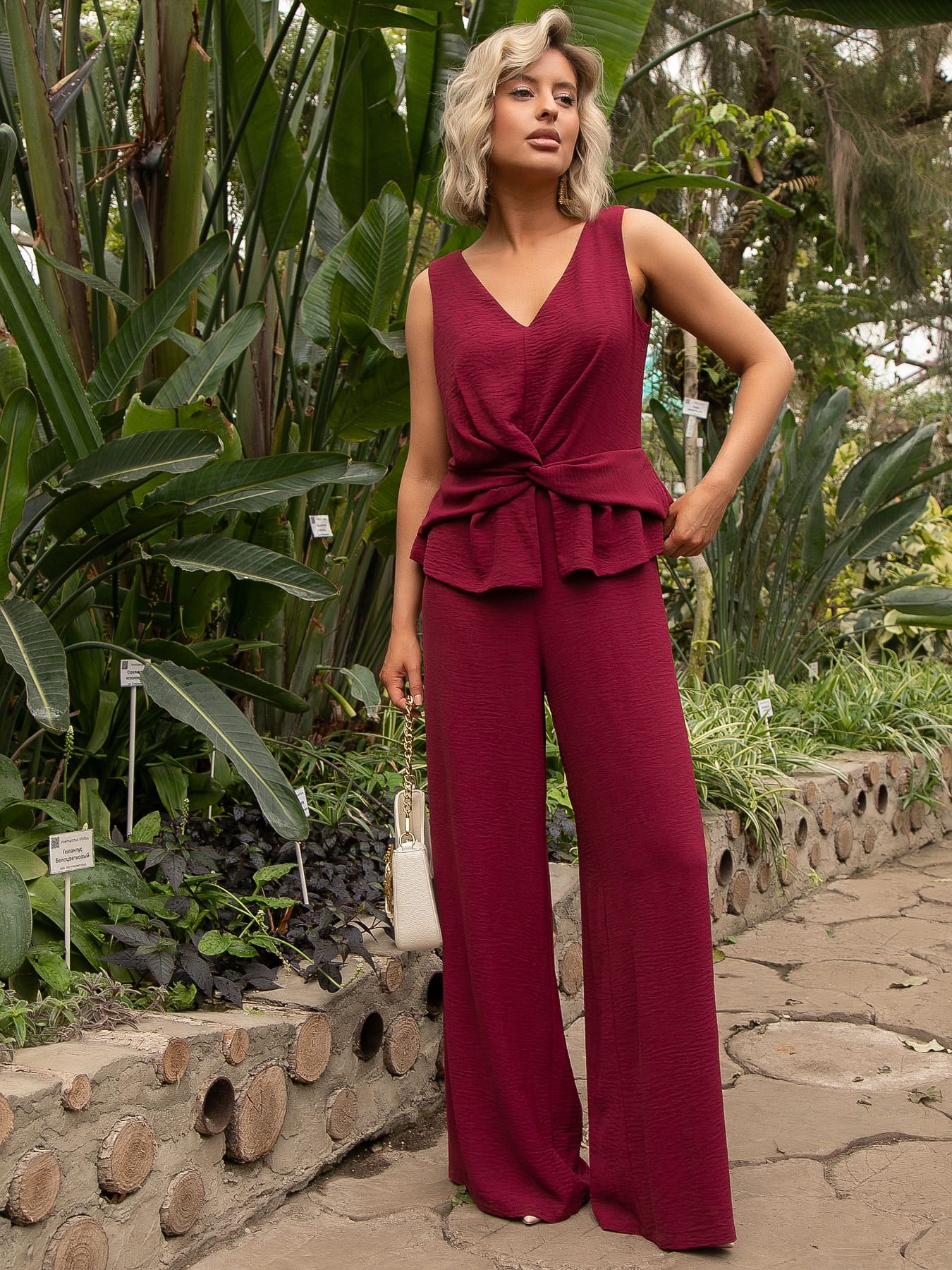 Комбинезон Просто шик (винный) К15636-55М